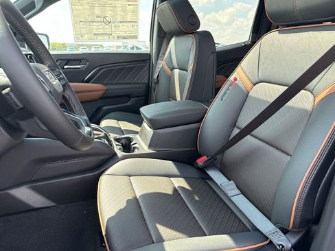 New 2026 GMC Canyon AT4 w/ Technology Plus Package AWD/4WD image 17