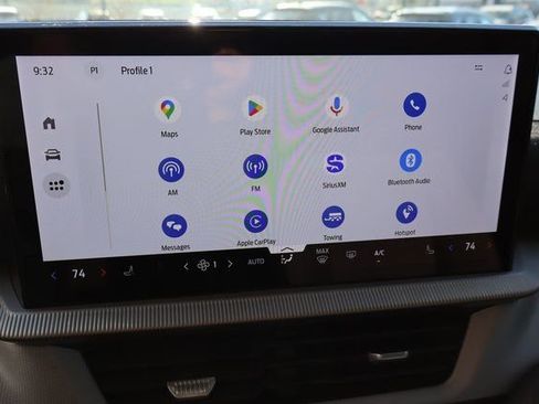 Used 2025 Ford Explorer Active image 40