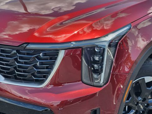 New 2025 Kia Sorento S w/ Panoramic Sunroof Package image 6