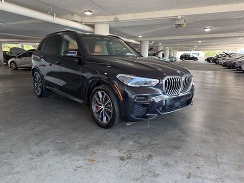 Used 2022 BMW X5 xDrive45e w/ M Sport Package AWD/4WD image 6