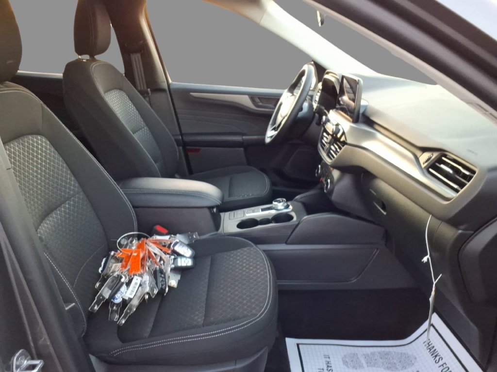 New 2025 Ford Escape Active w/ Cold Weather Package AWD/4WD image 13