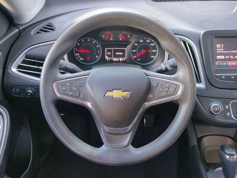 Used 2017 Chevrolet Malibu LS image 13