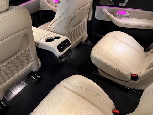 New 2026 Mercedes-Benz GLS 450 4MATIC image 11