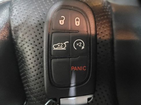 Used 2022 Jeep Cherokee Limited w/ Elite Package image 32