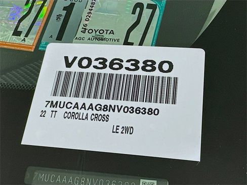Certified 2022 Toyota Corolla Cross LE image 4