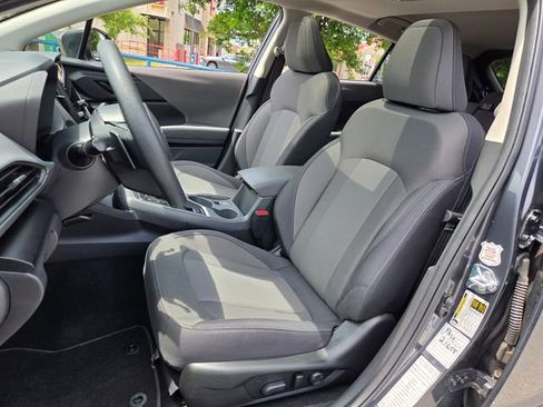 Used 2025 Subaru Crosstrek 2.0i Premium AWD/4WD image 8
