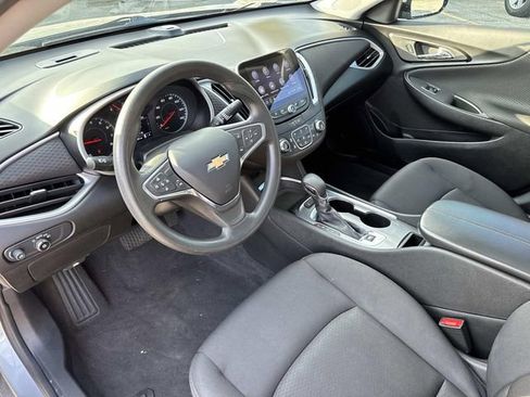 Used 2024 Chevrolet Malibu LT FWD image 39