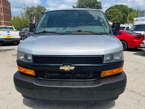Used 2020 Chevrolet Express 3500 LS RWD image 3