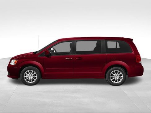 Used 2013 Dodge Grand Caravan SXT FWD image 3