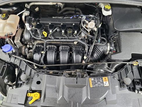 Used 2017 Ford Focus SEL FWD image 30