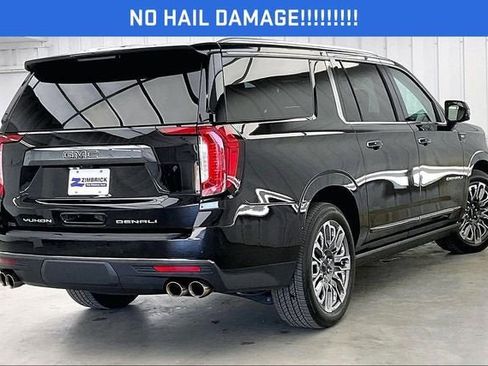 Used 2023 GMC Yukon XL Denali Ultimate AWD/4WD image 12