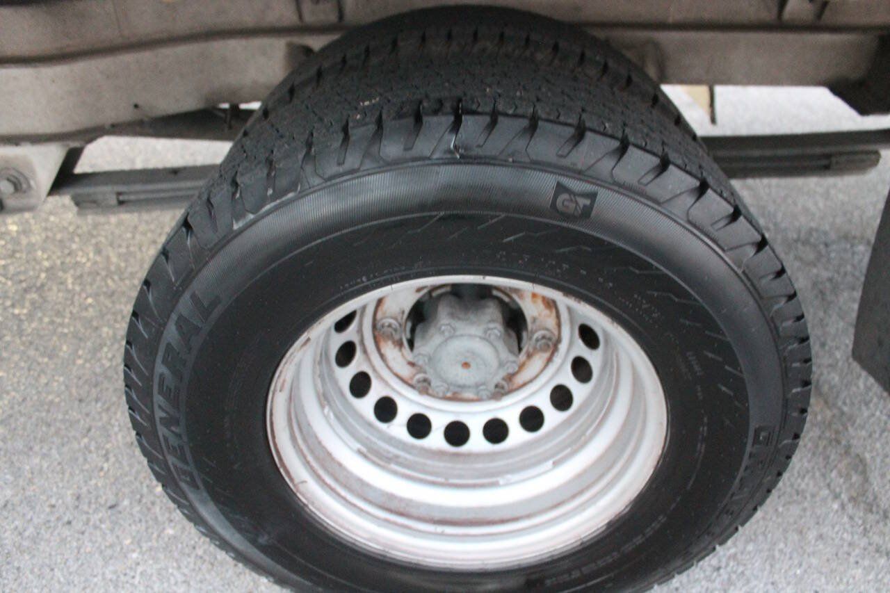 Used 2014 Mercedes-Benz Sprinter 3500 image 16