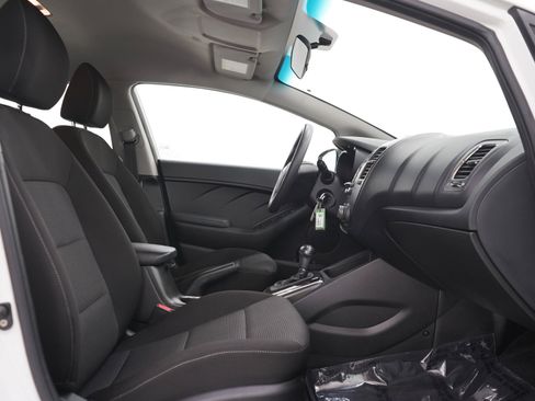 Used 2018 Kia Forte LX w/ LX Rear Camera Package FWD image 11