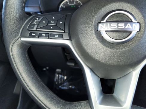 Used 2025 Nissan Altima 2.5 SV image 23