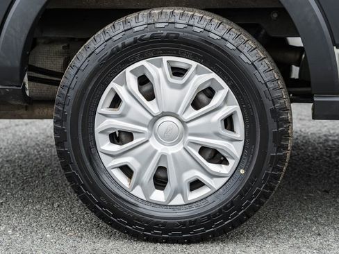 Used 2017 Ford Transit 250 130 Low Roof w/ Exterior Upgrade Package image 17