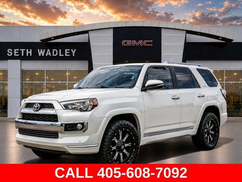 Used 2017 Toyota 4Runner Limited AWD/4WD image 3