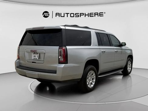Used 2019 GMC Yukon XL SLT w/ Open Road Package RWD image 9