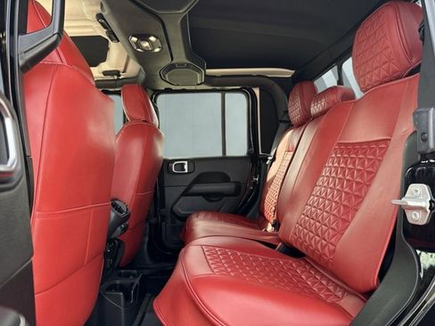 Used 2022 Jeep Gladiator Overland image 26