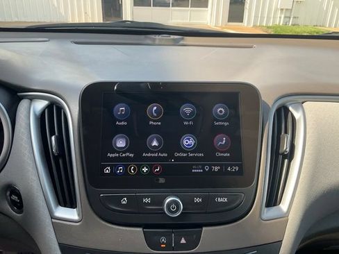 Used 2025 Chevrolet Malibu LT FWD image 14