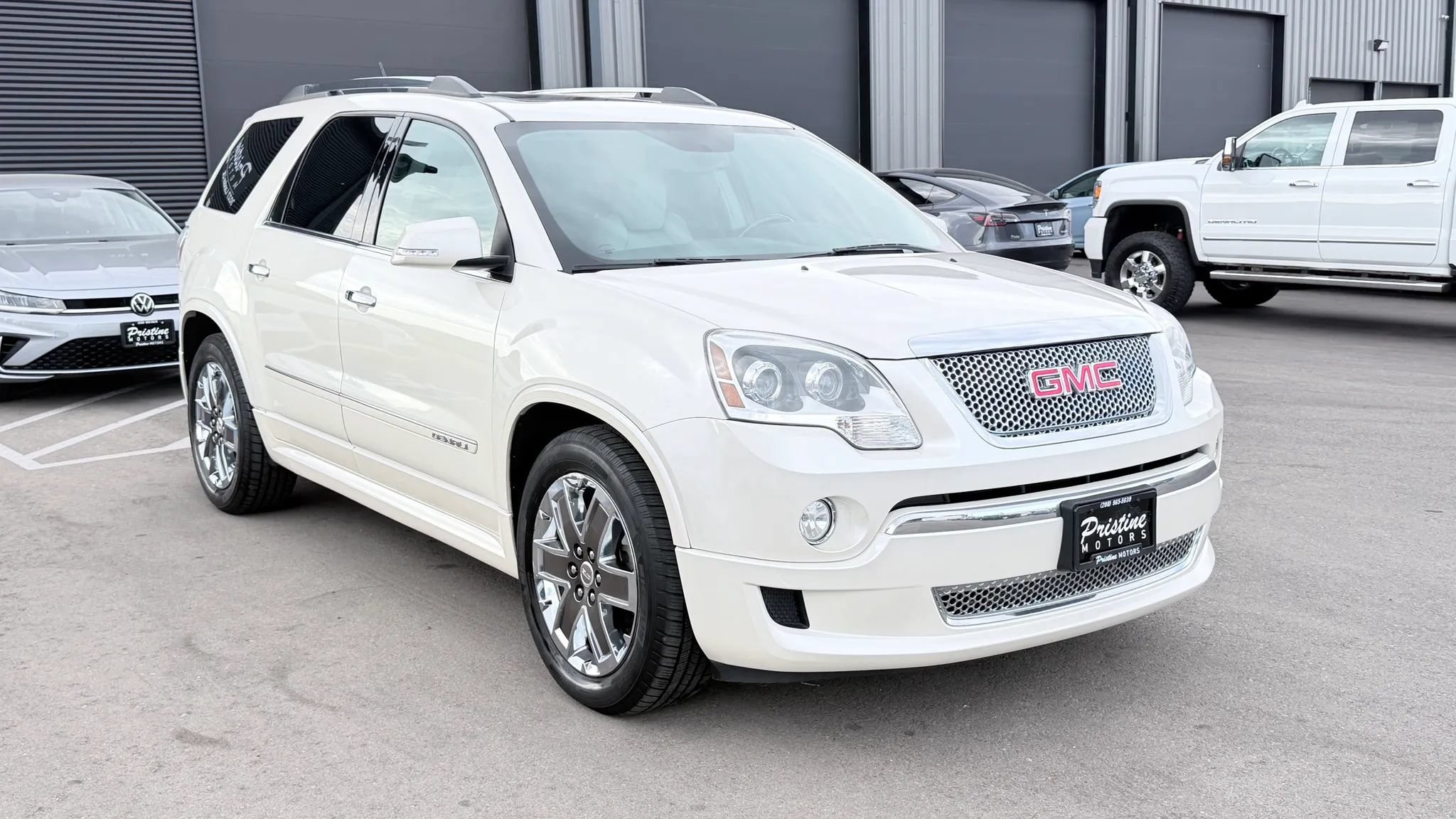 Used 2012 GMC Acadia Denali AWD/4WD image 2