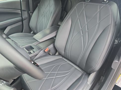 Used 2025 Ford Mustang Mach-E Select RWD image 14