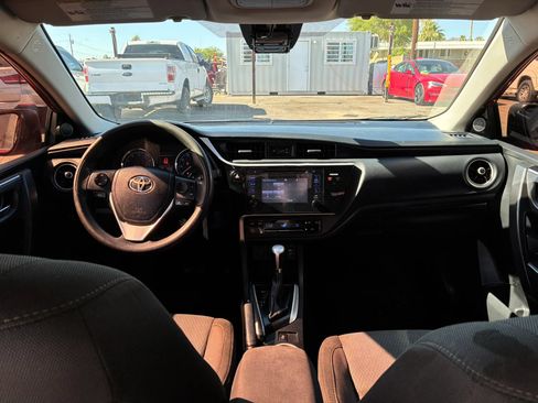 Used 2017 Toyota Corolla SE FWD image 22