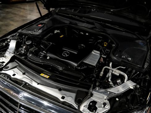 Used 2017 Mercedes-Benz E 300 image 49