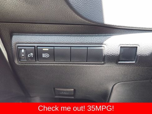 Used 2023 Toyota Corolla SE FWD image 27