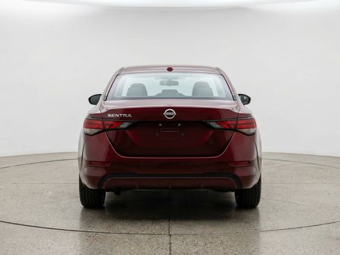 Used 2025 Nissan Sentra SV image 7