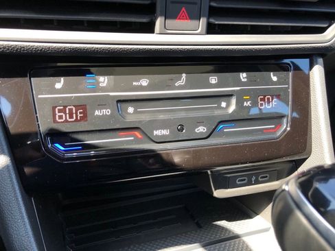 New 2026 Volkswagen Jetta SEL FWD image 28