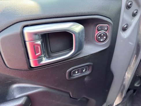Used 2022 Jeep Gladiator Overland AWD/4WD image 23