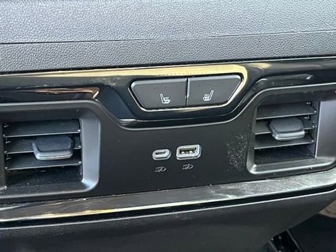 Used 2023 GMC Sierra 1500 AT4 image 18