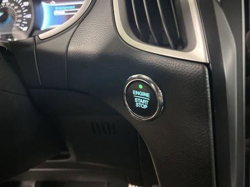 Used 2021 Ford Edge ST-Line image 16