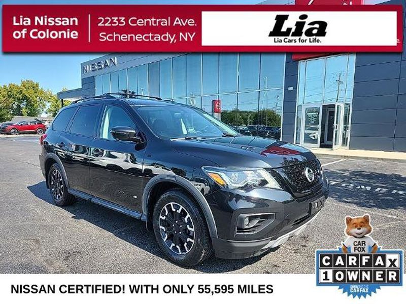 Certified 2020 Nissan Pathfinder SL image 1