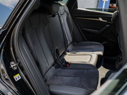 Used 2023 Audi SQ5 Premium w/ Convenience Package image 25