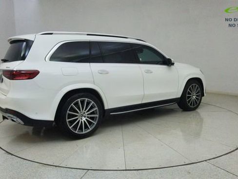 Used 2025 Mercedes-Benz GLS 450 4MATIC w/ AMG Line Exterior image 75
