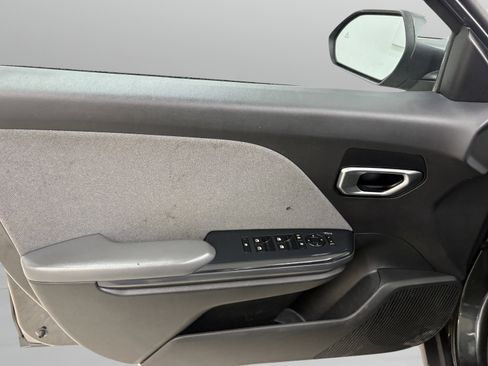 Used 2025 Kia K4 EX image 22