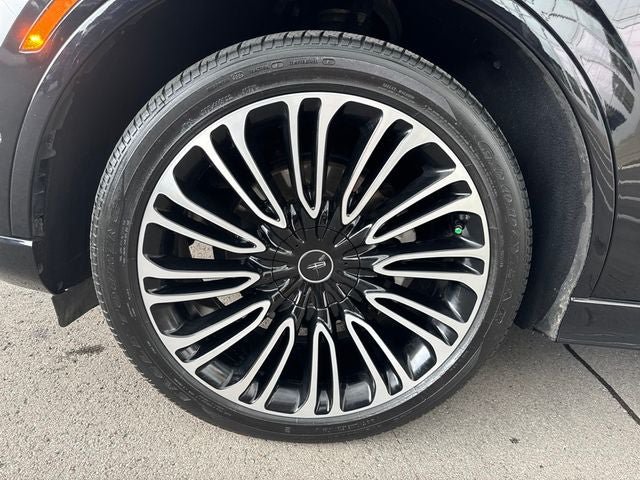 Used 2024 Lincoln Aviator Black Label w/ Dynamic Handling Package AWD/4WD image 30