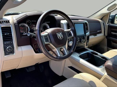 Used 2017 RAM 1500 Laramie w/ Convenience Group AWD/4WD image 17