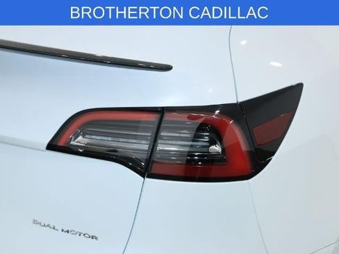 Used 2023 Tesla Model Y Performance AWD/4WD image 13