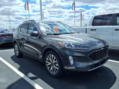 Certified 2020 Ford Escape Titanium AWD/4WD image 7