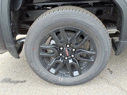 New 2026 GMC Sierra 1500 Elevation image 7