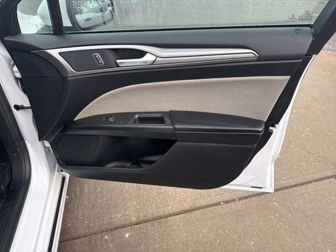 Used 2017 Ford Fusion S image 42