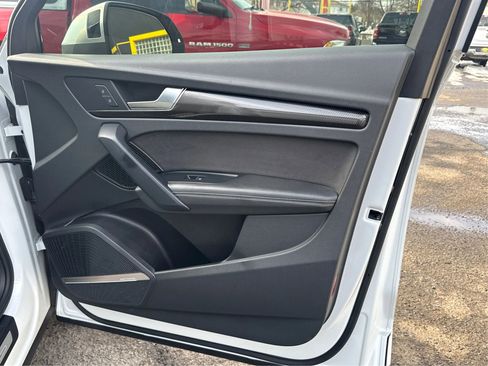 Used 2022 Audi SQ5 Premium Plus w/ Premium Plus Package image 18