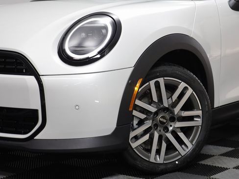 New 2026 MINI Cooper 4-Door Hardtop image 3