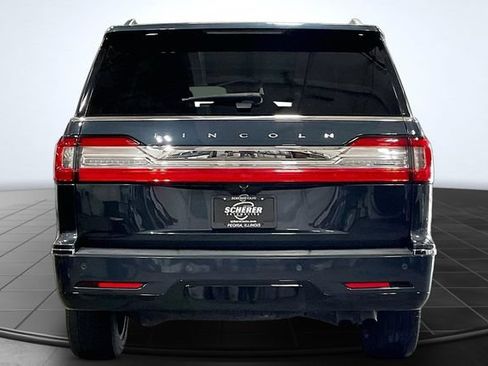 Used 2021 Lincoln Navigator Reserve w/ Luxury Package RWD image 4