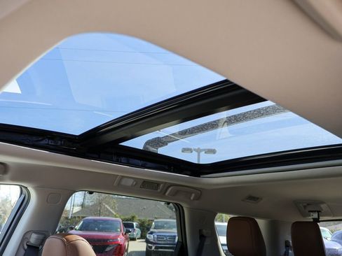 New 2026 Nissan Pathfinder Platinum image 10