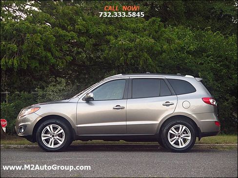 Used 2011 Hyundai Santa Fe Limited image 2