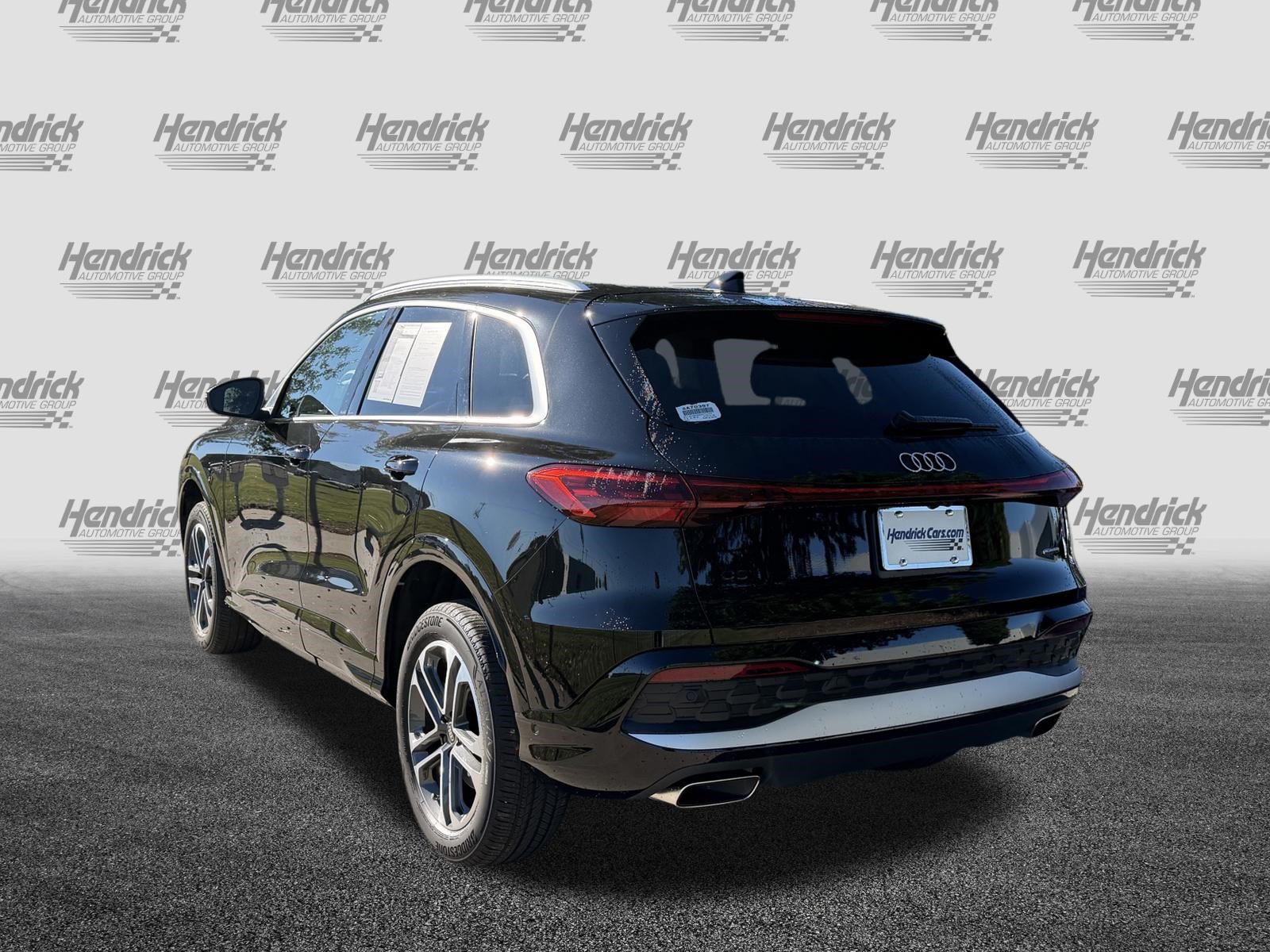 Certified 2025 Audi Q5 Premium Plus w/ Premium Plus AWD/4WD image 8