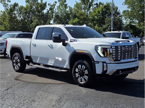 Used 2025 GMC Sierra 2500 Denali w/ Max Trailering Package AWD/4WD image 27